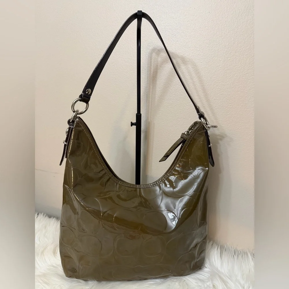 Coach Glossy Olive Shoulder Bag#F16172